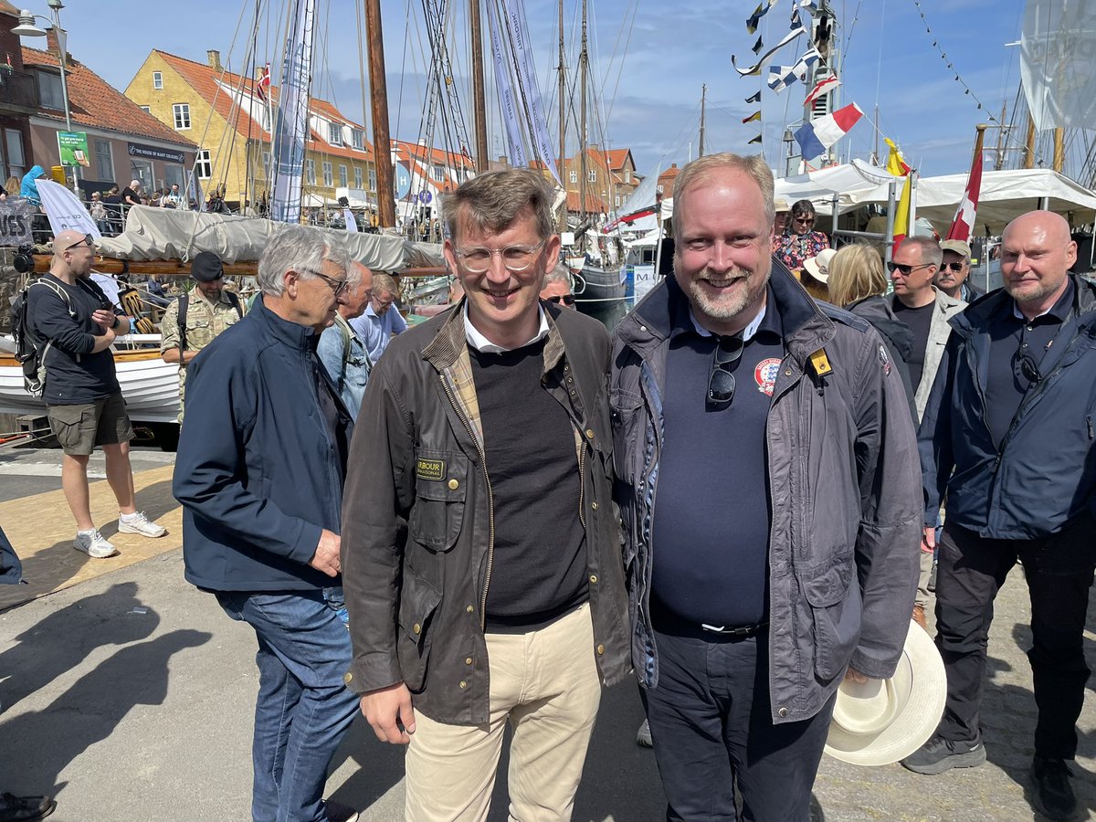 Sidste dag på <a href="/Folkemoedet/">Folkemødet #fmdk</a> ☀️
Men endnu en dag med gode debatter og masser af netværk på vegne af <a href="/DanskBeredskab/">Danske Beredskaber</a> 🧑‍🚒