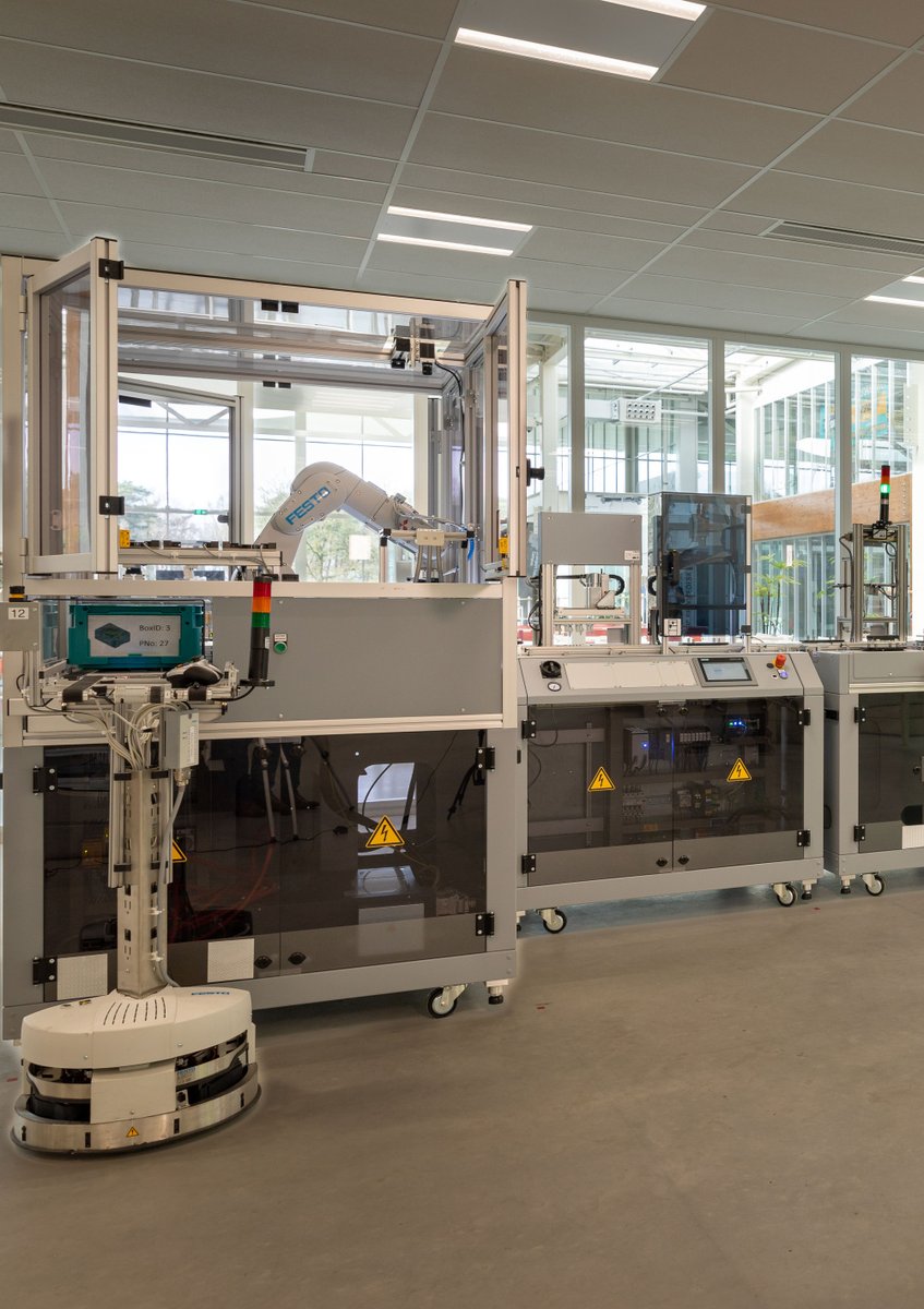 IndustrySmart's tweet image. Ontdek de toekomst van jouw fabriek met de Digital Factory Workshop
Op woensdag 19 juni organiseert FME in samenwerking met KPN, Cordis Automation en Fectar een workshop op de Brainport Industries Campus over het realiseren van een digitale fabriek: eu1.hubs.ly/H09BkkS0
