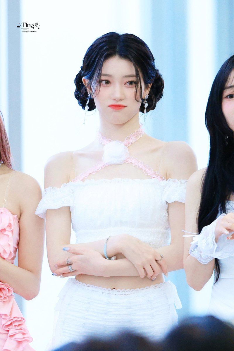 T1NG1112's tweet photo. 240615

#샤오팅 #XIAOTING #沈小婷 #Kep1er #케플러 
#宇宙无敌超级美少女 https://t.co/8l40Dsn8kK
