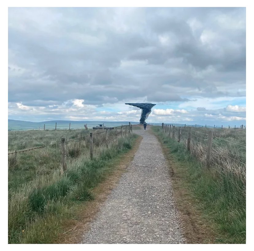 WritingEndOfDay's tweet image. Opportunity.

This is my opportunity,
To stand up,
To love well,
To be present. 
To not waste the time,
Or love,
We have been blessed with. 

Copyright ©️ @WritingEndOfDay 2024

#writingattheendoftheday #opportunity #singingringingtree #panoptican #poem #poetry #plantyourpoetry