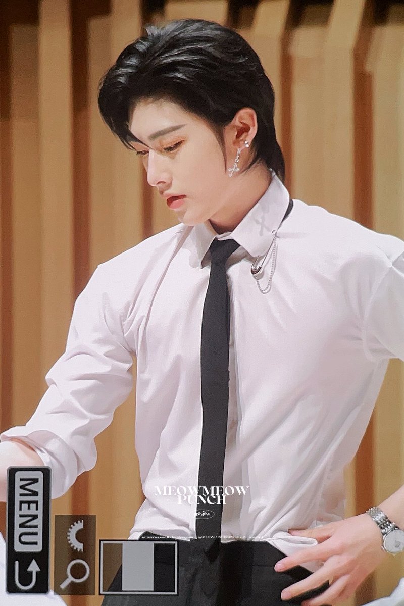 MEOWPUNCH0520's tweet photo. 240615 𝓹𝓻𝓮𝓿𝓲𝓮𝔀 

#𝓡𝓲𝓬𝓴𝔂 #리키 #沈泉锐 #リッキー
#ZEROBASEONE #ZB1 #제로베이스원 https://t.co/wHeJJ1YIk8