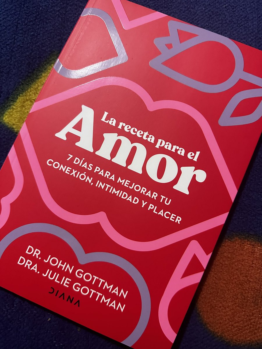 Zamarripa117's tweet photo. Pues mi primer libro de auto-ayuda 🤷🏻‍♂️ a aprender lo que se pueda y si no me sirve  en esta vida que me sirva en la otra 🤞🏻 https://t.co/33VtkTjeMT