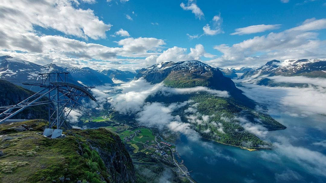 Yesterday's morning view 😍
#Visitnorway #loenskylift #loen