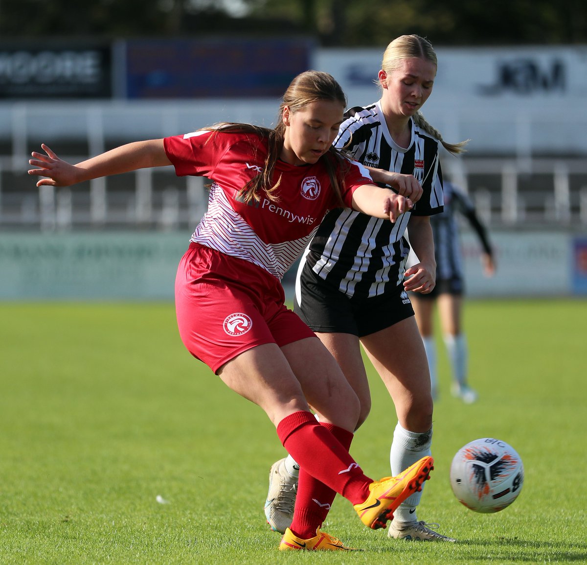 WOMENS DEVELOPMENT TEAM MANAGER REQUIRED
As we look to create a Womens Development team for Ridgeway FC Ladies we are looking for the right person to appoint as manager.
If you are an aspiring football manager or player manager keen to run a team then DM Ridgeway FC 
#Weymouth