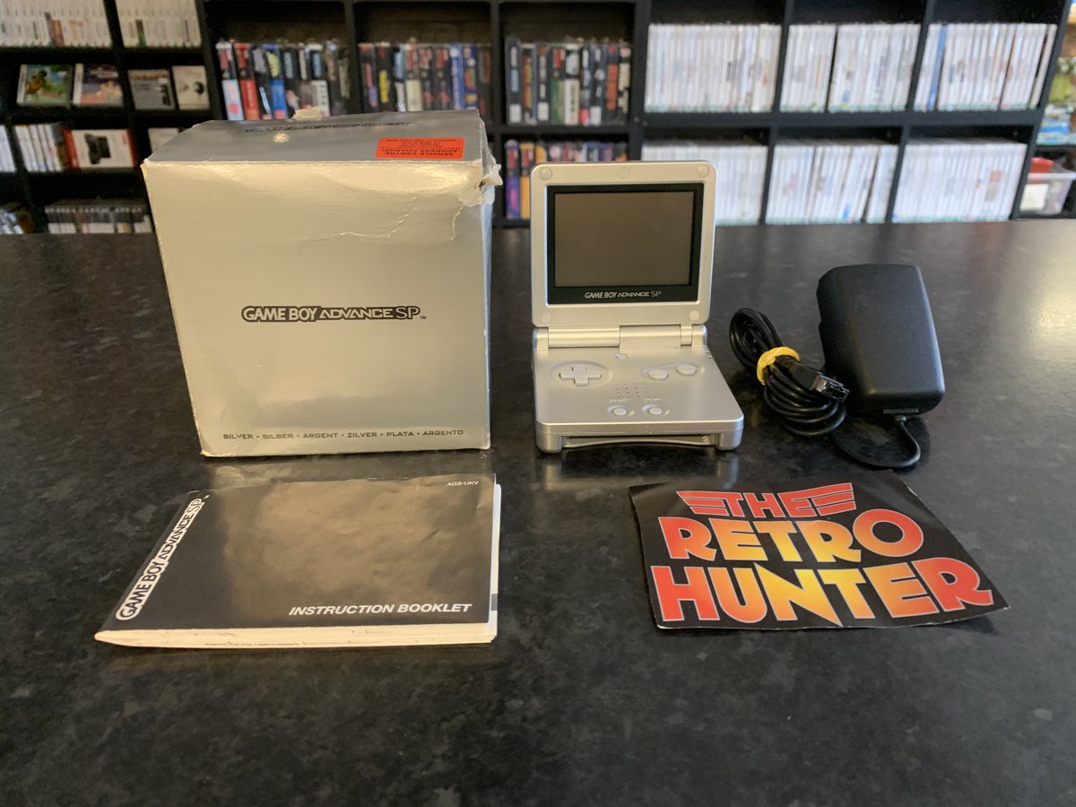 TheRetroHunter's tweet image. NEW IN

Nintendo Gameboy Advance SP Silver Boxed

£100 in the shop, £105 posted via the Web Store: theretrohunter.co.uk/online-store/o…

#retroshop #retrogaming #retrogamingcommunity #xbox #playstation #sega #nintendo #atari #retrotoys #toys #leighonsea #southend #rayleigh #benfleet #essex
