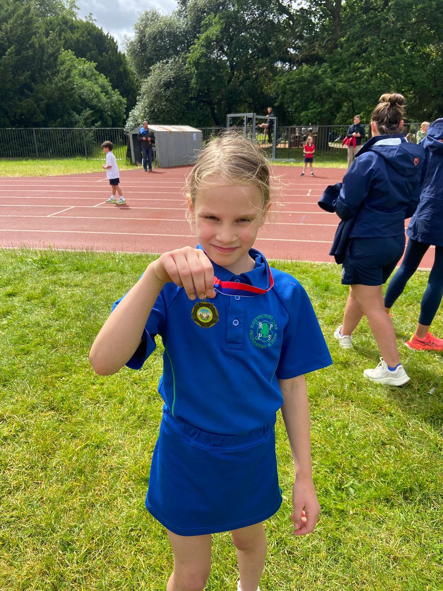 Tabitha 3rd in the yr4 girls 400m