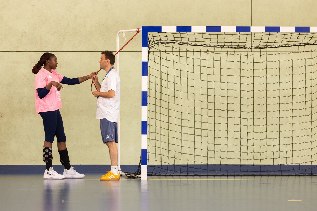 X-এ Equipes de France de Handball: 🤾‍♀️☀️✌️ bleuetfier  t.coBSs4LoGpzp  X