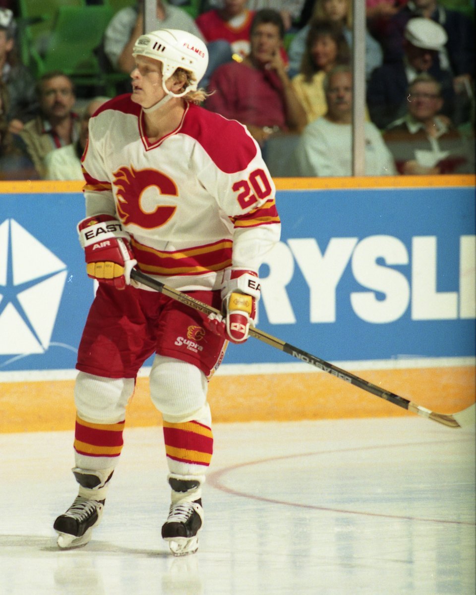 Happy 60th birthday, Gary Suter!

The d-man suited up for 617 games with the #Flames, posting 128 goals and 565 points, and won the Cup in '89!

After retiring from playing, he remained in the game and most recently was the assistant coach for Lakeland Union High in Wisconsin!
