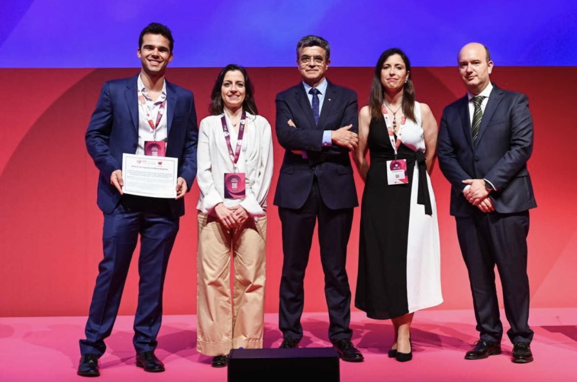 The 2024 Portuguese Congress of Cardiology was truly special 🇵🇹 

It was an incredible honour to be awarded both the Young Investigator Award in clinical and basic research and my first research grant for our multicentric prospective project - the ACHIEVE-HCM study 🏆