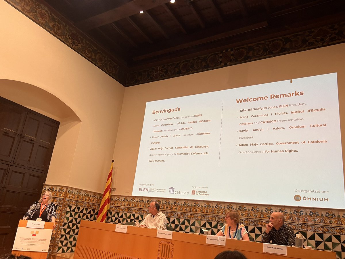 AnnaChillida's tweet image. Protegir l’educació en llengües minoritzades, enfortir els drets lingüístics: com avançar?”.
❗️On posar el focus?
👉🏼 Les polítiques
👉🏼 L’aprenentatge (des dels materials, la formació docent o el currículum)
👉🏼 Els entorns d’aprenentatge
👉🏼 L’avaluació
👉🏼 Les aliances comunitàries