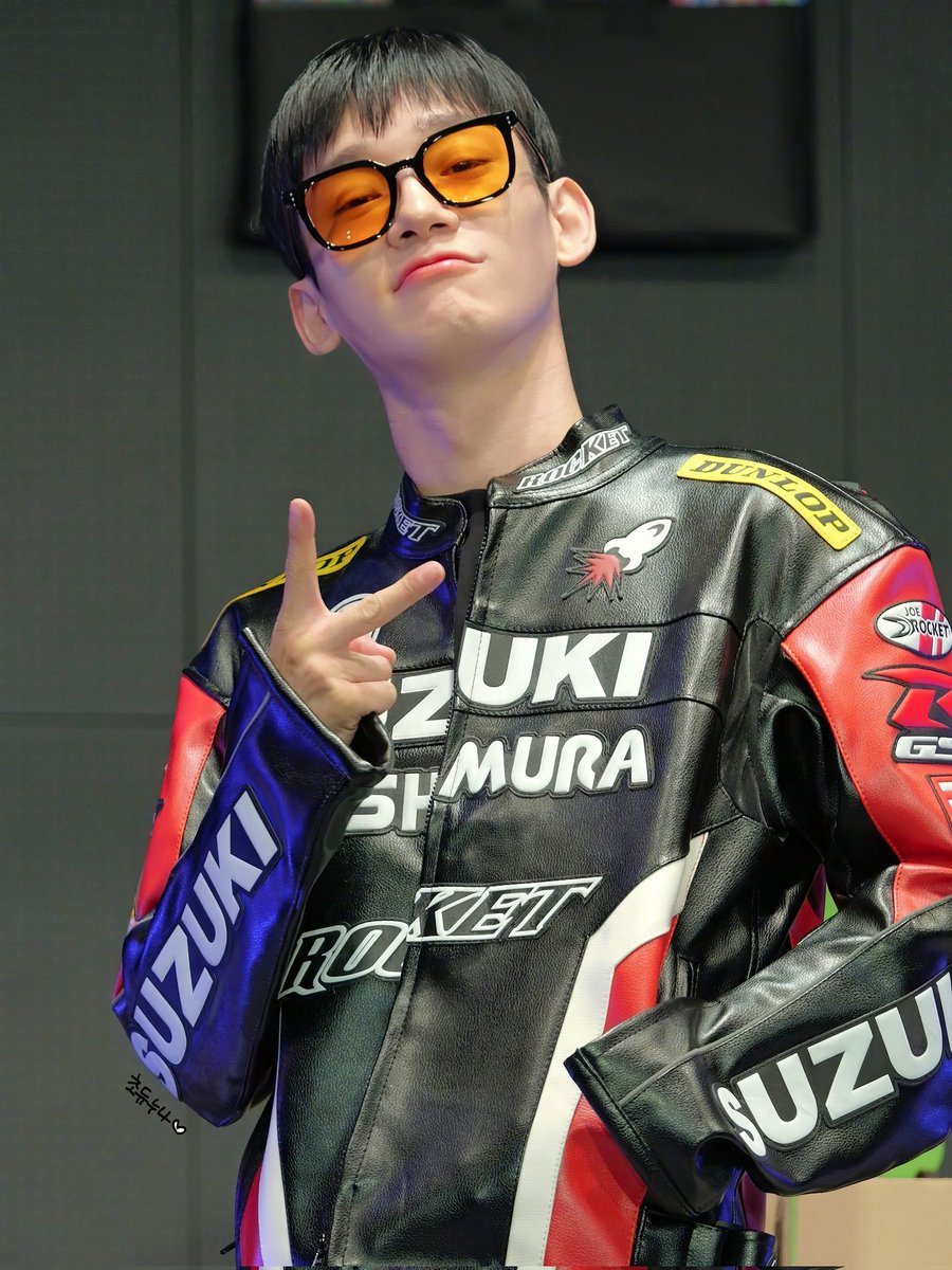 240615
🕶🏍 🙅‍♂️
👓🛵🙆‍♂️
#첸 #Chen #DOOR_너머의_너머의_첸 <a href="/CHEN_INB100/">CHEN_official</a>