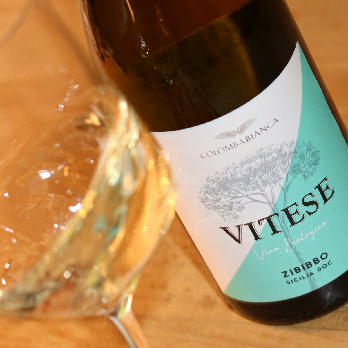 MerzSapori's tweet photo. Vitese Zibibbo Sicilia DOC - Colomba Bianca, unser Tipp aus Sizilien https://t.co/aApqMD5gDB #weinausitalien #wein #sizilien https://t.co/PbYv6w7lw9