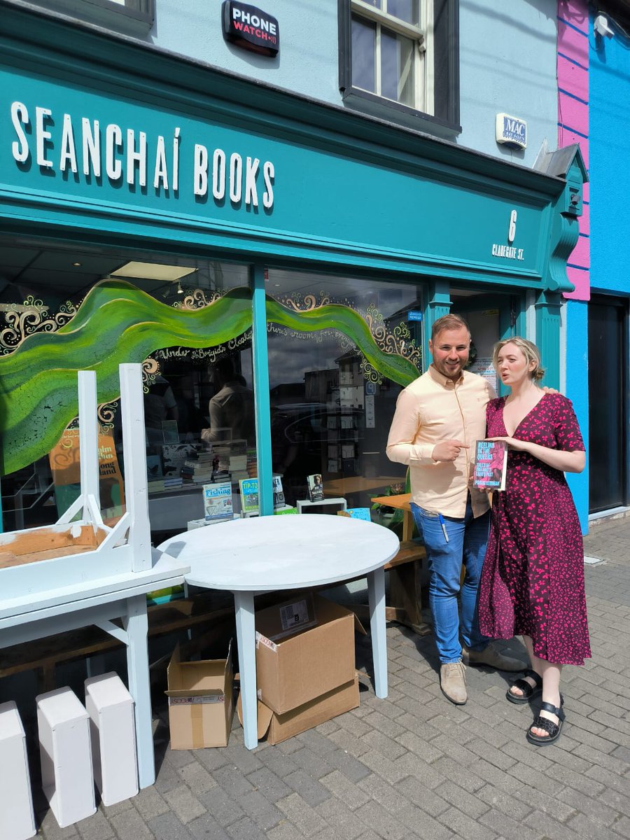 Máire McCafferty (@mairemccafferty) on Twitter photo Lá iontach aríst againn i gCill Dara! Mise ag caint gan stad mar is iondúil😂
Comhghairdeachas!!!
<a href="/ParaicKerrigan/">Páraic Kerrigan</a>
<a href="/SeanchaiB/">Seanchaí Books</a>
#reelinginthequeers Lá iontach aríst againn i gCill Dara! Mise ag caint gan stad mar is iondúil😂
Comhghairdeachas!!!
<a href="/ParaicKerrigan/">Páraic Kerrigan</a>
<a href="/SeanchaiB/">Seanchaí Books</a>
#reelinginthequeers
