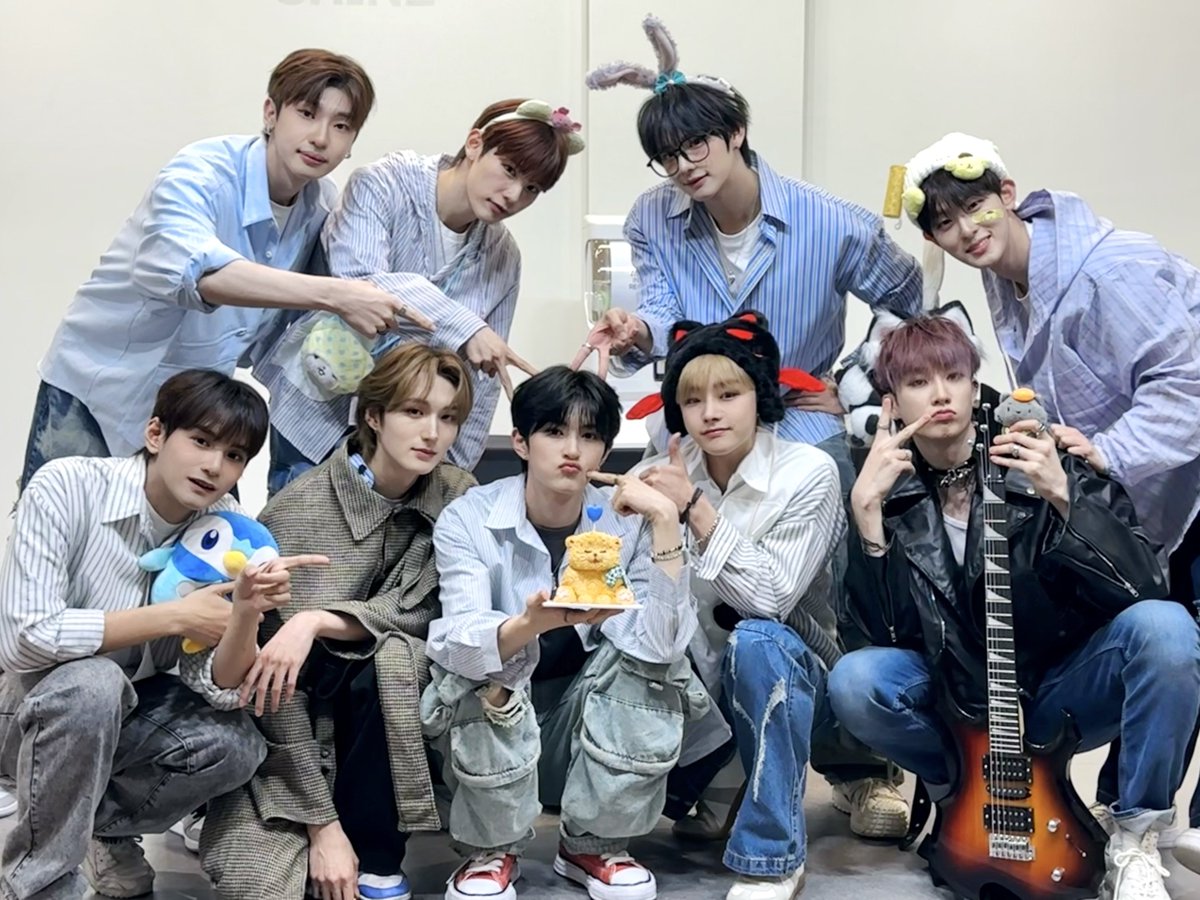 XODIACOfficial's tweet image. [📸]

🎂HAPPY LEO DAY🎂

봐도 봐도 늘 보고 싶은 쏘블리💚
특별한 하루를 함께해 줘서 고마워요🎉

#XODIAC #소디엑 #XOULDAY #HEYDAY  #XODIAC_XOULDAY #XODIAC_HEYDAY