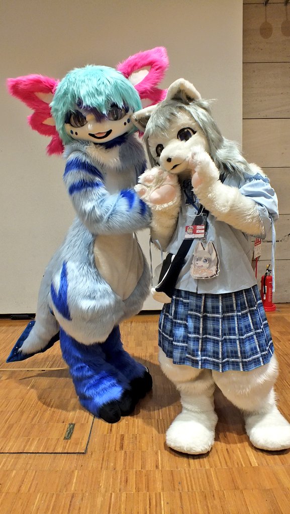 ヘキサ tweet media