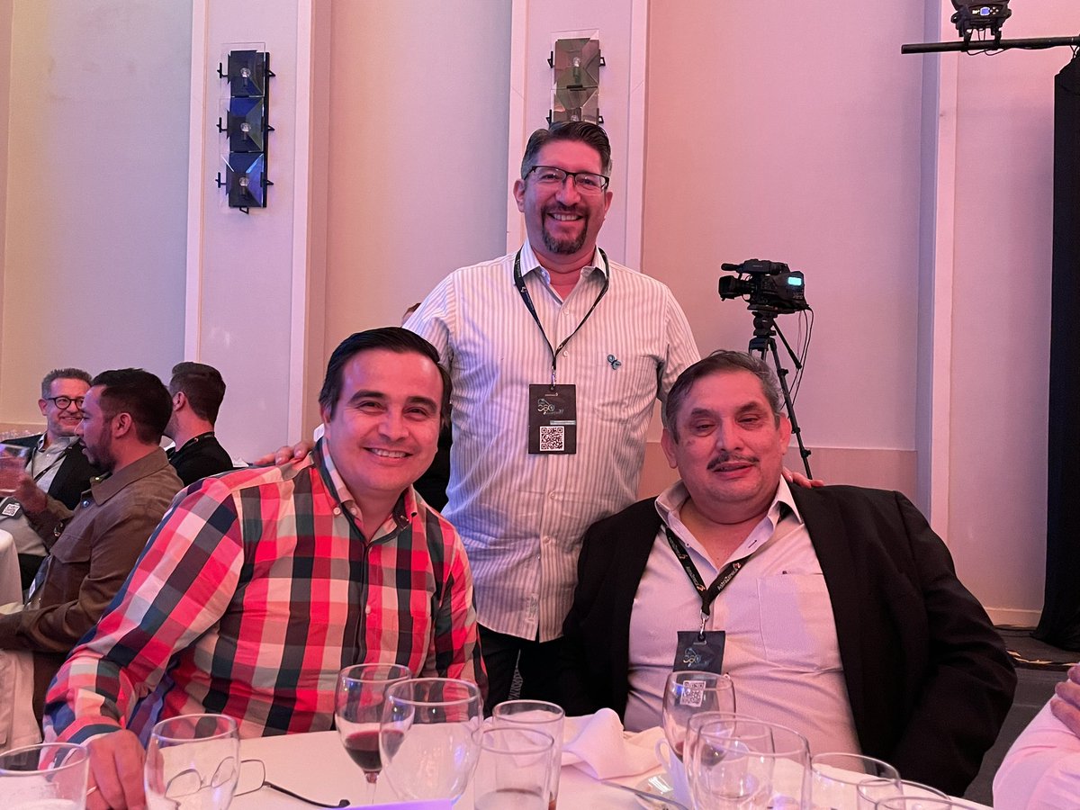 Dr Cristobal Diaz•Urólogo tweet media