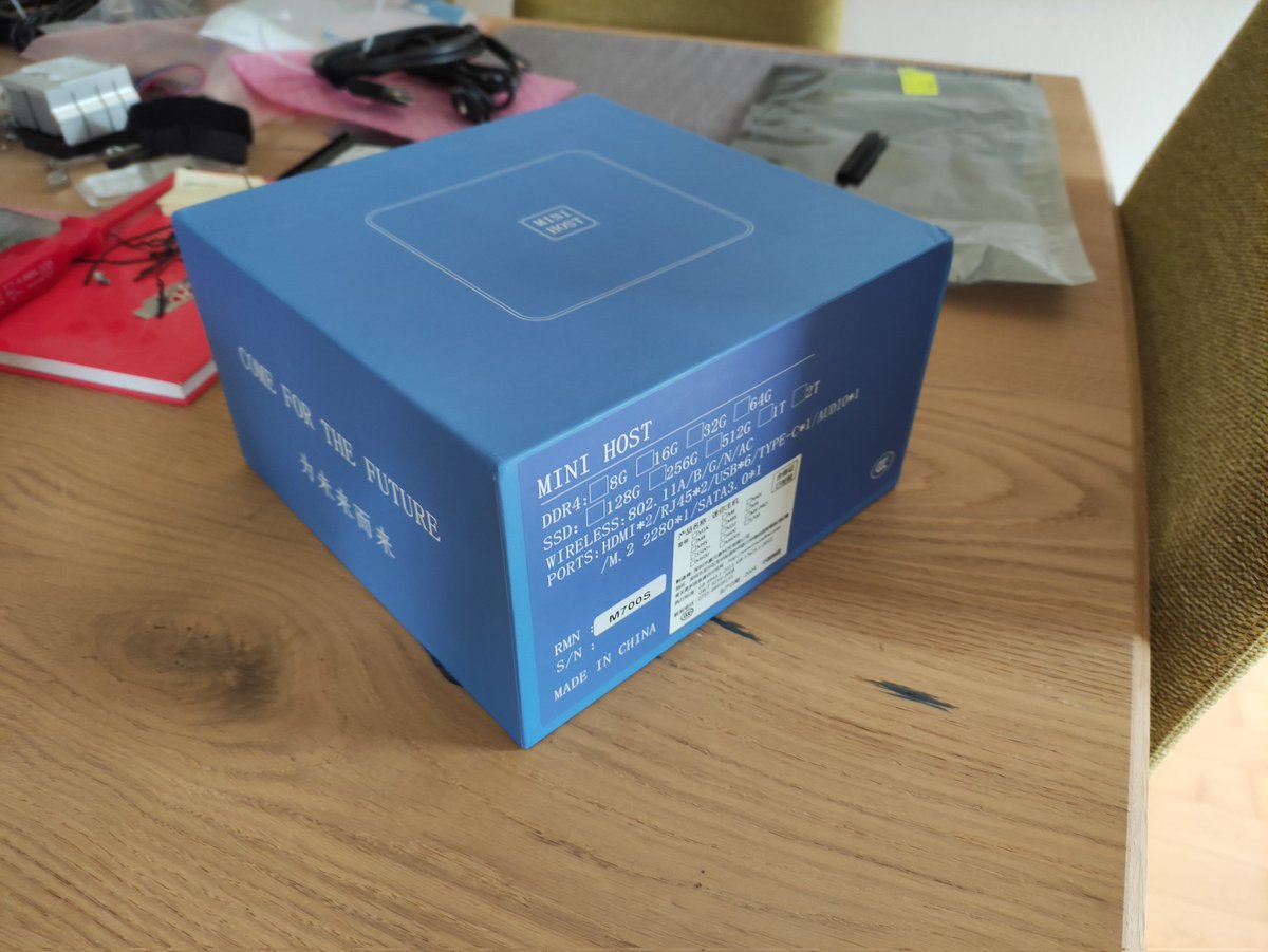 Loeschzwerg_3DC's tweet photo. The first time I get in touch with a system with Loongson processor. This is going to be fun 😃👍🏻
#Loongnix 20 is pre-installed and the 3A6000 powered system feels snappy so far. Of course everything is in Chinese. UEFI can be switched to English.

#loongson #3a6000 #loongarch https://t.co/ND3KaPK4x7