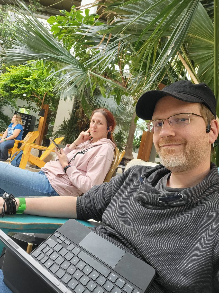 Ich weiß nicht ob wir uns daran gewöhnen können, ist auf jeden Fall mal was anderes, die <a href="/CosplayDCM/">DCM Cosplay</a> zu erleben #DCM #dcm2024 <a href="/KairiHeartless/">🔴 Kairi Heartless</a>