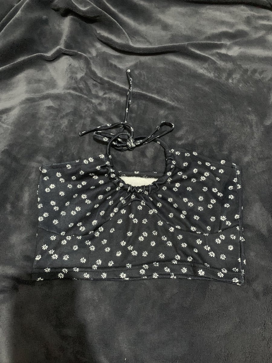 WH99446571's tweet photo. ✮ ชุดเซ็ต [ พร้อมโอนลดได้ค่ะ ]
~60฿ 

ค่าส่ง 35฿📫
#ส่งต่อเสื้อมือสอง #เสื้อผ้ามือสอง #ส่งต่อเสื้อผ้า #โล๊ะตู้เสื้อผ้า #ส่งต่อ #เสื้อผ้ามือ2 #ส่งต่อกางเกงยีนส์ #กางเกงขาสั้น #ส่งต่อกางเกงขายาว #ส่งต่อกางเกงมือสอง #ส่งต่อเสื้อผ้ามือสองสภาพดี #ส่งต่อเสื้อผ้าy2k https://t.co/NicfndsRLC