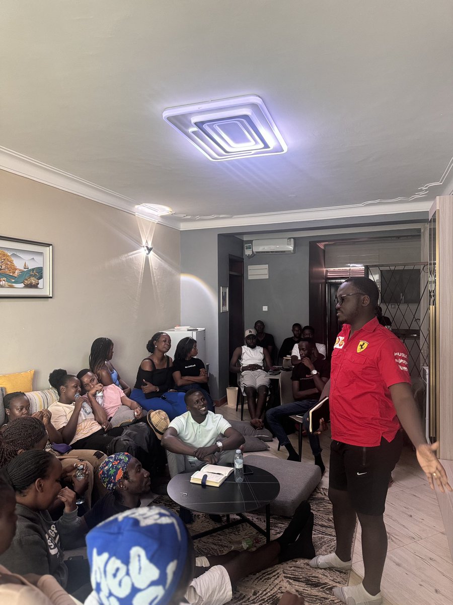 RACUpperKololo's tweet photo. An inspiring retreat with a fantastic guest speaker
@pascalongom
Thank you for a wonderful session and invaluable lessons. Your insights have truly inspired us!
Here’s to a brighter future together! 🌟
#UKmeetup https://t.co/NWZSZWV0Qf