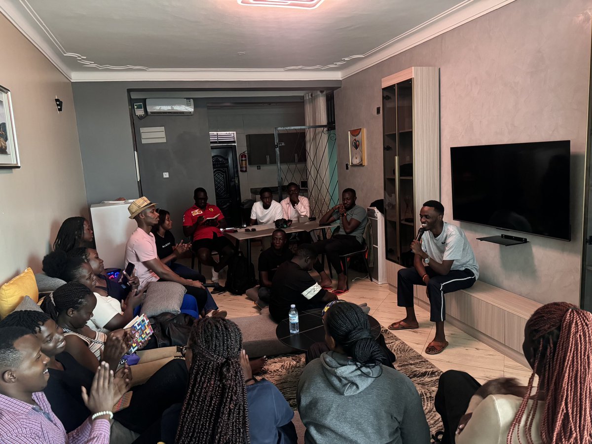 RACUpperKololo's tweet photo. An inspiring retreat with a fantastic guest speaker
@pascalongom
Thank you for a wonderful session and invaluable lessons. Your insights have truly inspired us!
Here’s to a brighter future together! 🌟
#UKmeetup https://t.co/NWZSZWV0Qf