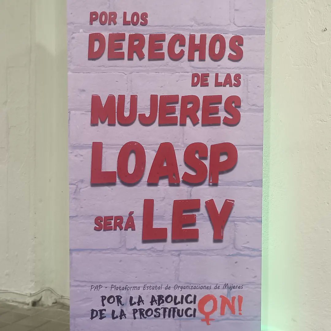 Estamos en el I Congreso Estatal Abolicionista organizado por la @pap_plat.oomm 

#AbolicionismoObarbarie
#FeminismoOBarbarie
#Madrid
#loaspseráley