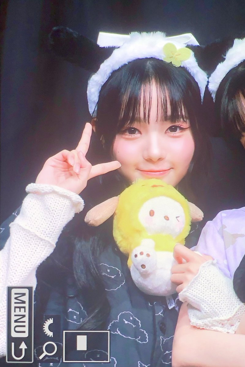moong__1013's tweet photo. 240615 프리뷰
강아지가 귀여워요
#김채원 #ChaeWon #트리플에스 #tripleS https://t.co/XxYQBdzCSg