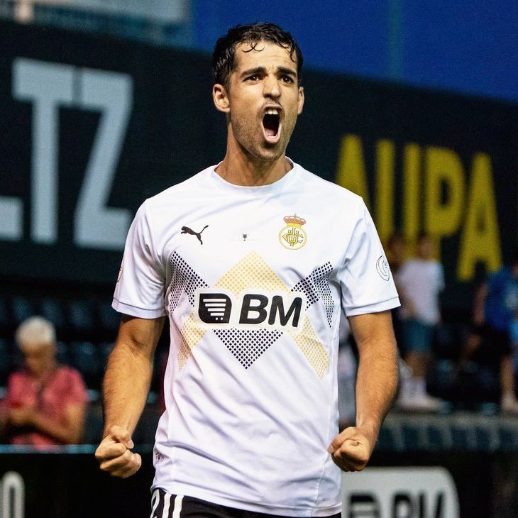 jorgebuenolo's tweet photo. El FC Andorra y el Burgos se interesan en la situación de Alberto Solís. El mediapunta, que acaba contrato este mes con el Real Unión, ha sumado 12 goles y 2 asistencias en el Grupo 1 de Primera RFEF. https://t.co/dutiwHh54v
