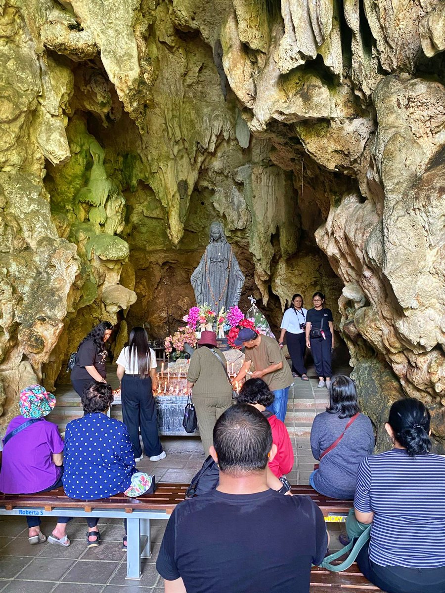 JogjaExplore's tweet photo. Paket ziarah goa Maria Sendangsono dan sekitarnya selama 4 hari. Admin
Info lebih detil klik https://t.co/eFIanj9rU4
@semua orang #wisatajogja #sendangsono #goamaria #katholik #ziarah #pilgrimage https://t.co/HDV11d8ZLt