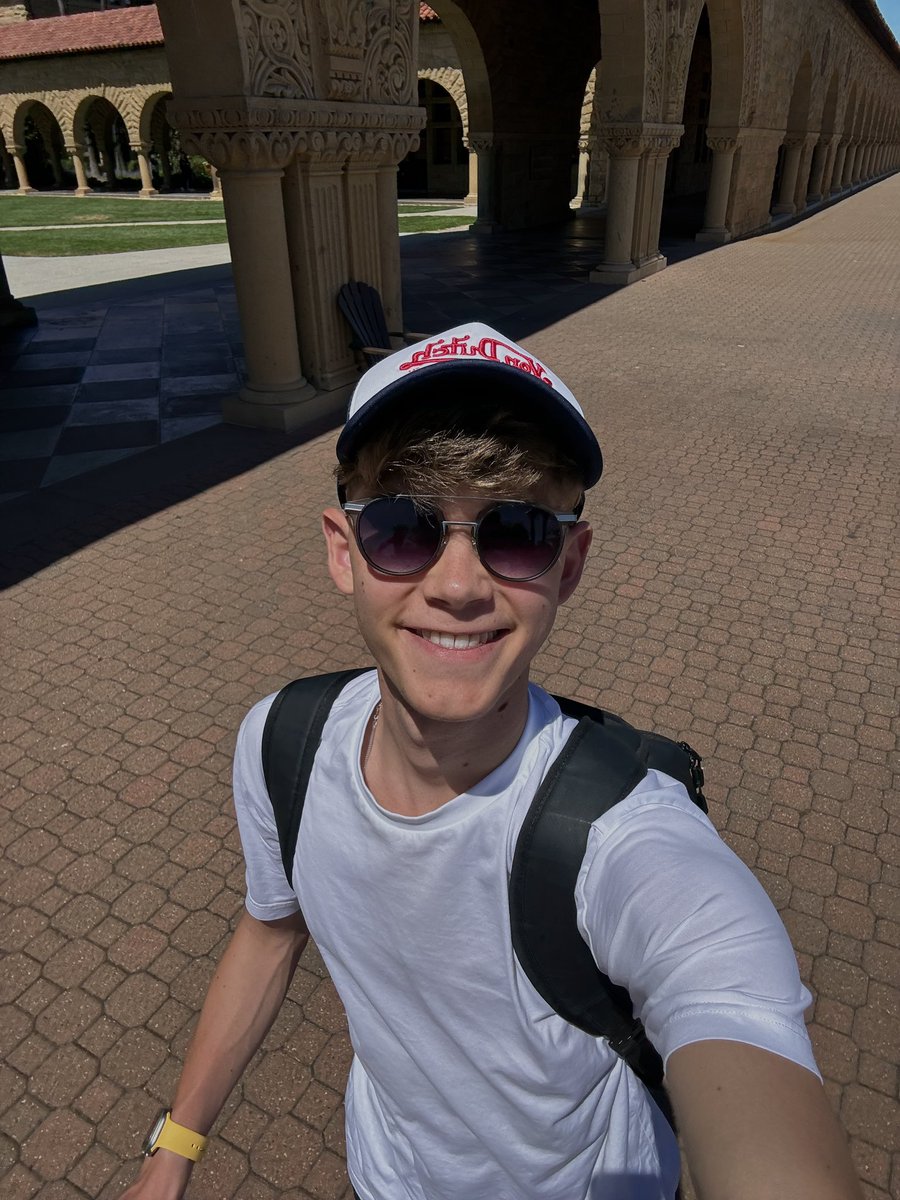 Moritz Breuer tweet media