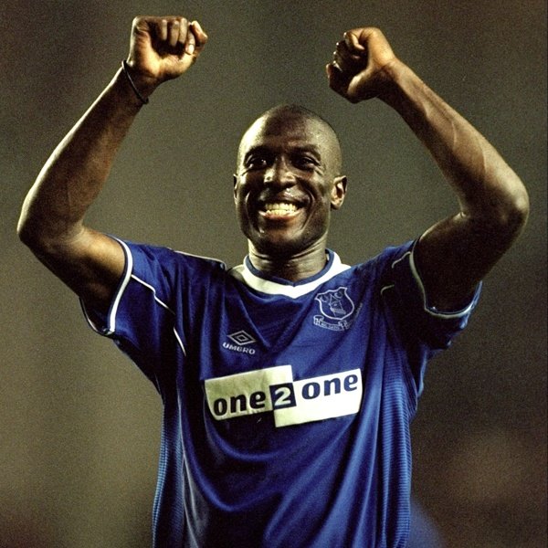EFC_Statto's tweet photo. RIP Kevin Campbell (1970–2024)

🔵 Joined #EFC on loan from Trabzonspor in March 1999
🔵 9 goals in 8 games to save the Blues from relegation
🔵 Joined permanently for £3m
🔵 Derby winner at Anfield in September 1999
🔵 Everton's first black captain
🔵 51 goals in 164 games https://t.co/zet0UvV6hZ