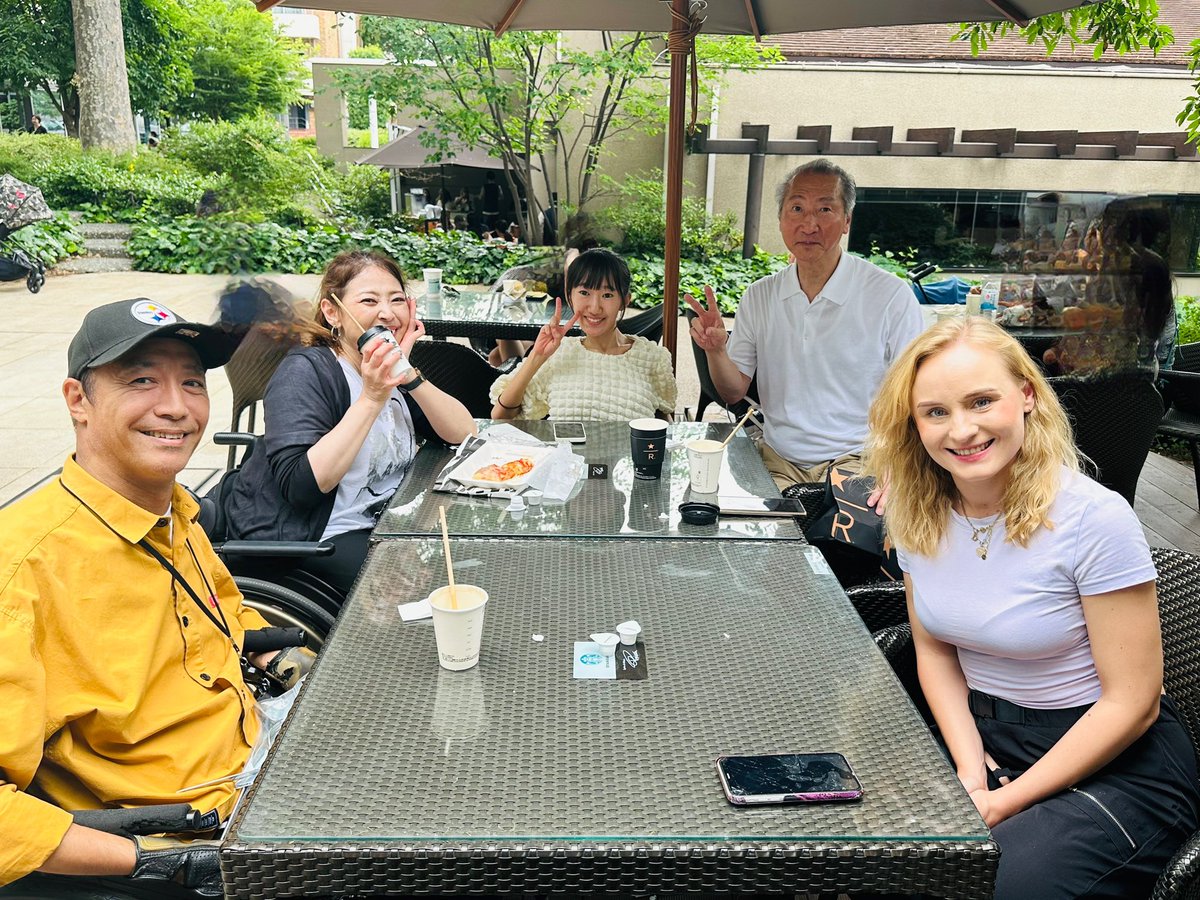 umeerin's tweet photo. 6/15 #パラダンス レッスン日💃
ダンスの後のお茶会☕️
団体メンバー間で色々話せて貴重な時間で楽しかったです😌
ありがとう＆お疲れ様でした✨

#パラダンススポーツ
#車いすダンス
#JPDSA https://t.co/DpW9O1MZiI