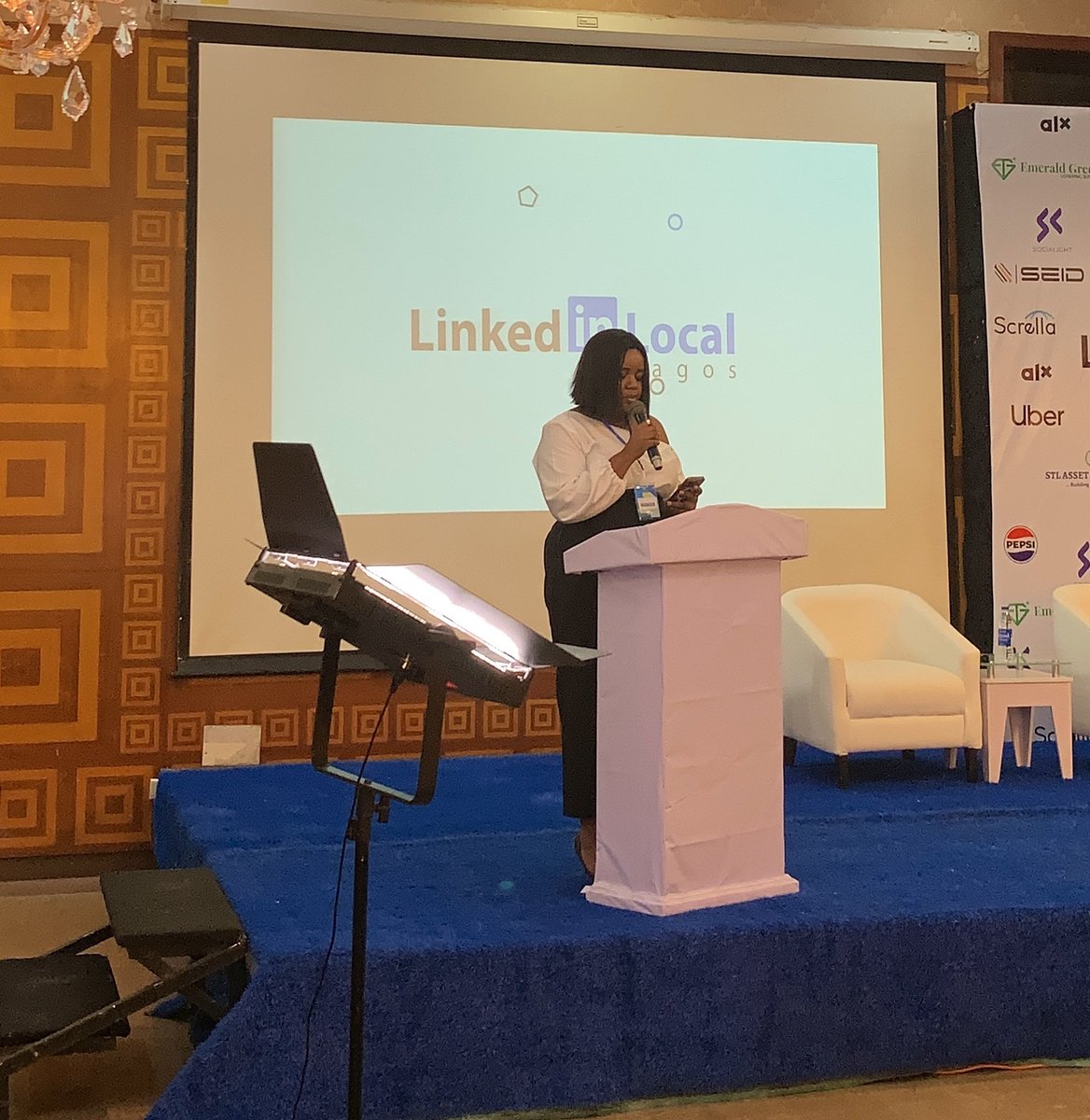 LinkedInLag2024's tweet photo. Petra Muolokwu in the welcome address, encouraging participants and guests to leverage opportunities and join in building a remarkable legacy🚀
#lll4.0 #LinkedInLocalLagos https://t.co/ukf9one9Gg