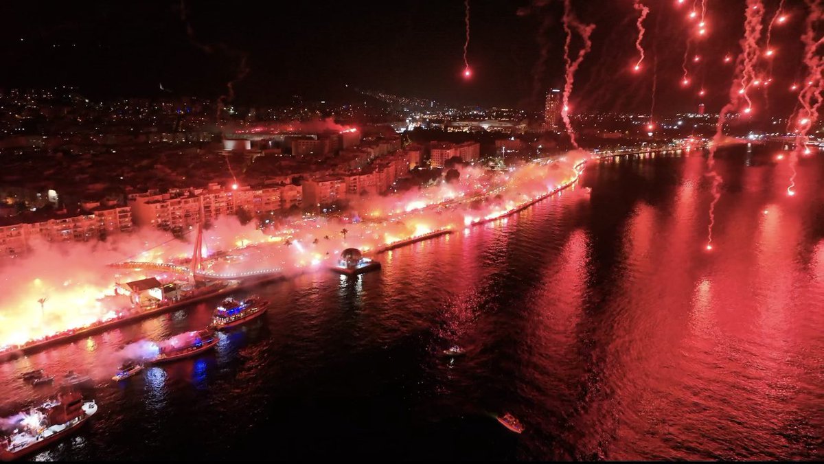 eksiGoztepe's tweet photo. Kadrajlara sığmıyorsun #Göztepe https://t.co/LoZTaDECzg