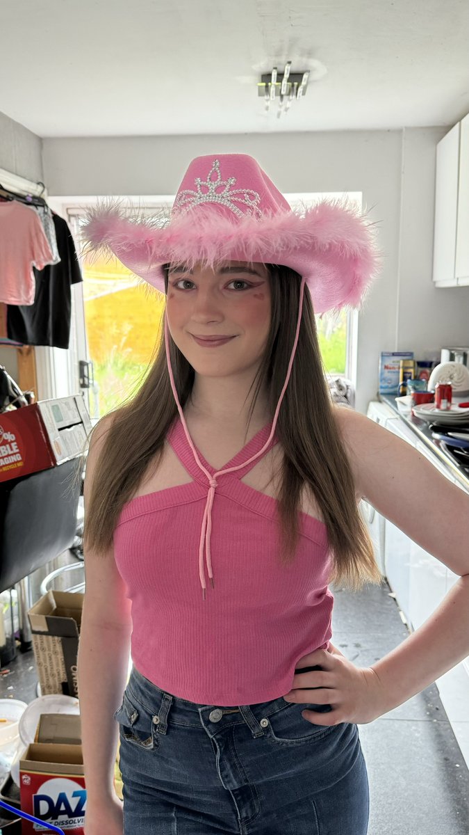 Nick___Collins's tweet photo. She’s ready! #TaylorTime https://t.co/QPyGoKy8LR