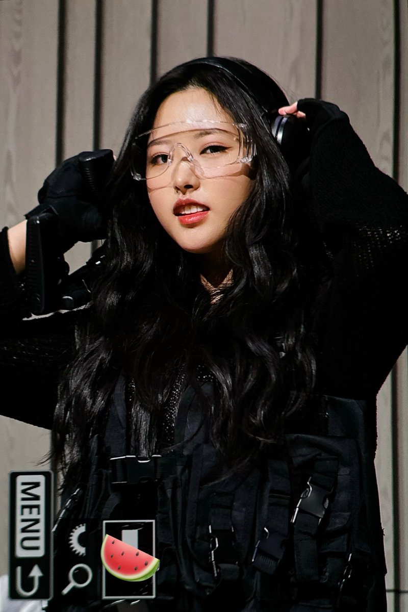 240615

#혜주 #HyeJu #루셈블 #Loossemble