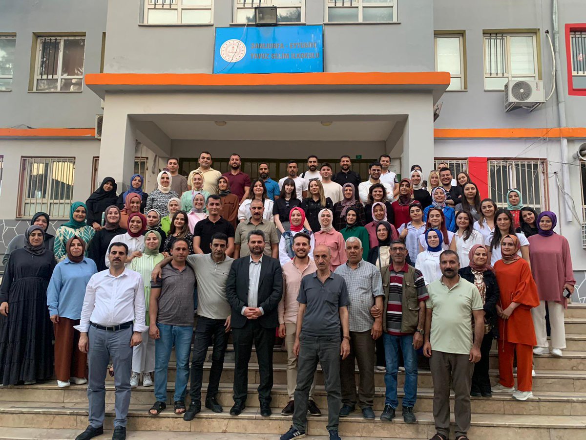 Okul Müdürümüz Mahmut Çıtırık görevde yükselme sınavı neticesinde Giresun iline Şube Müdürü olarak atanmıştır. Müdürümüze bugüne kadar yapmış olduğu özverili çalışmalardan dolayı teşekkür eder, bundan sonraki görev yerinde muvaffakiyetler dileriz.