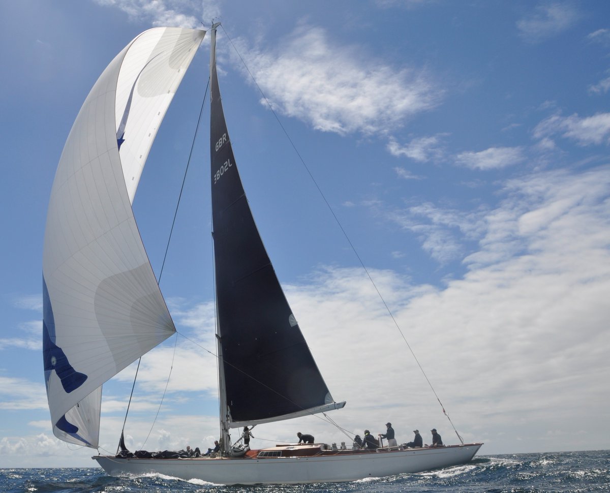 WESTSYSTEMEPOXY's tweet image. 🤝 We're excited to sponsor @SpiritYachts Regatta 2024! Join us for six intense, IRC-rated races lined up, welcoming yachts from 37ft to over 100ft.

➡️ Stay tuned for more updates throughout the week...

#westsystemepoxy #spirityachts #regatta