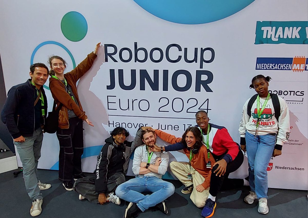 Collège De Geyter tweet media