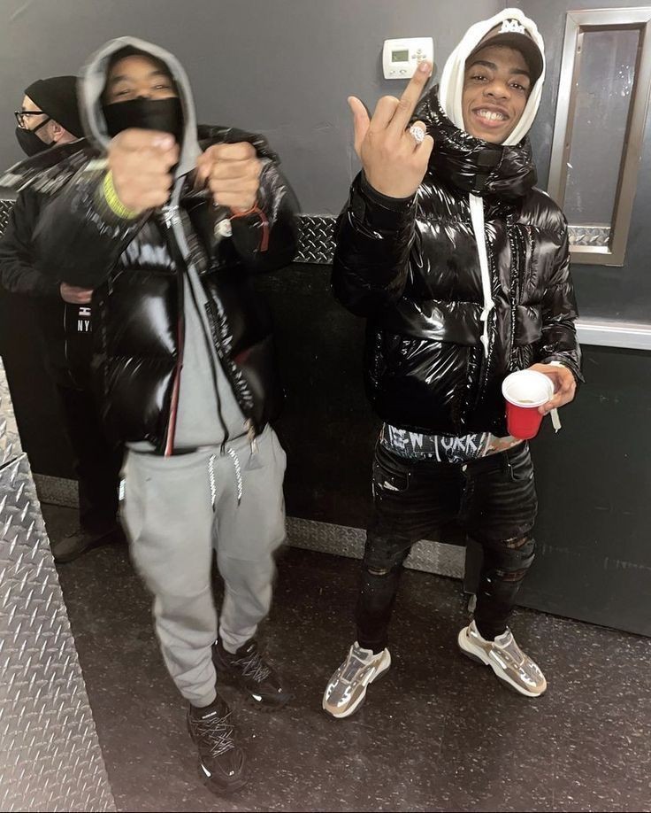 RapsAndShots's tweet image. Diferent pics of rappers of the Bronx