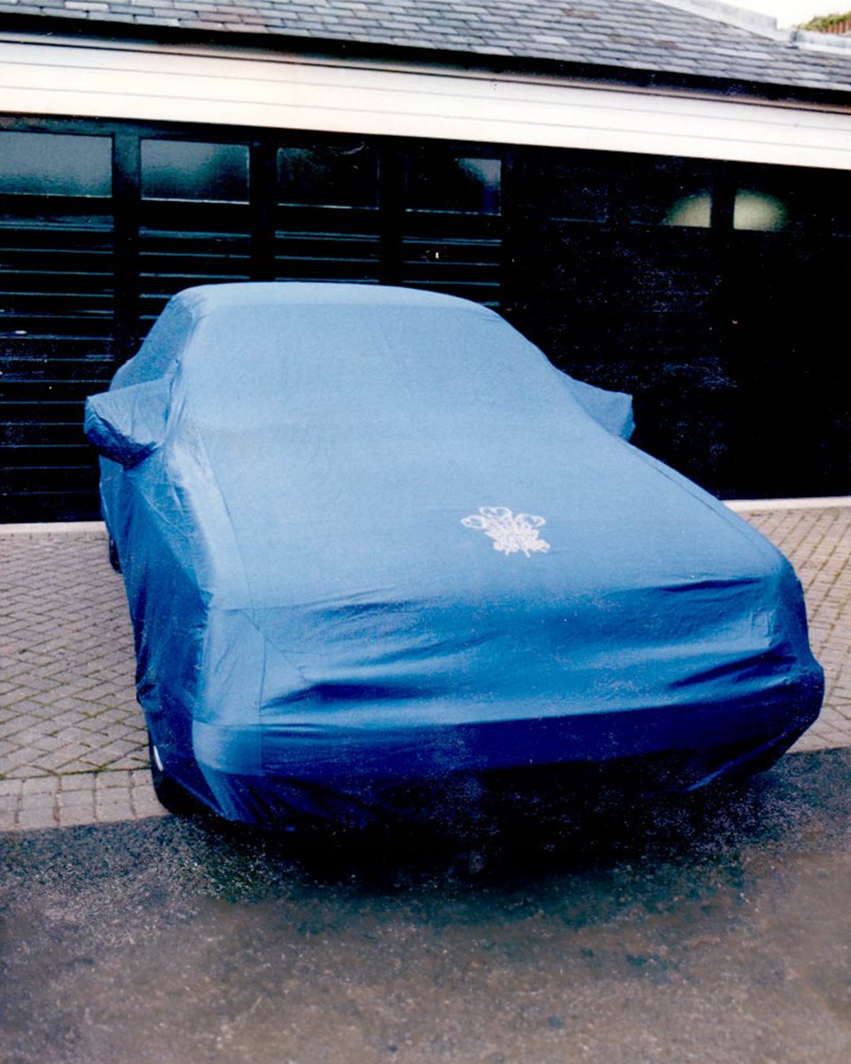 Celebrating King Charles III's Birthday!  We're honoured to have crafted bespoke covers for His Majesty's cars, including his Aston Martin DB6 Volante. Here's to many more years of reign and automotive excellence! 
#HappyBirthdayKingCharles #RoyalFamily #CarCovers #AstonMartin
