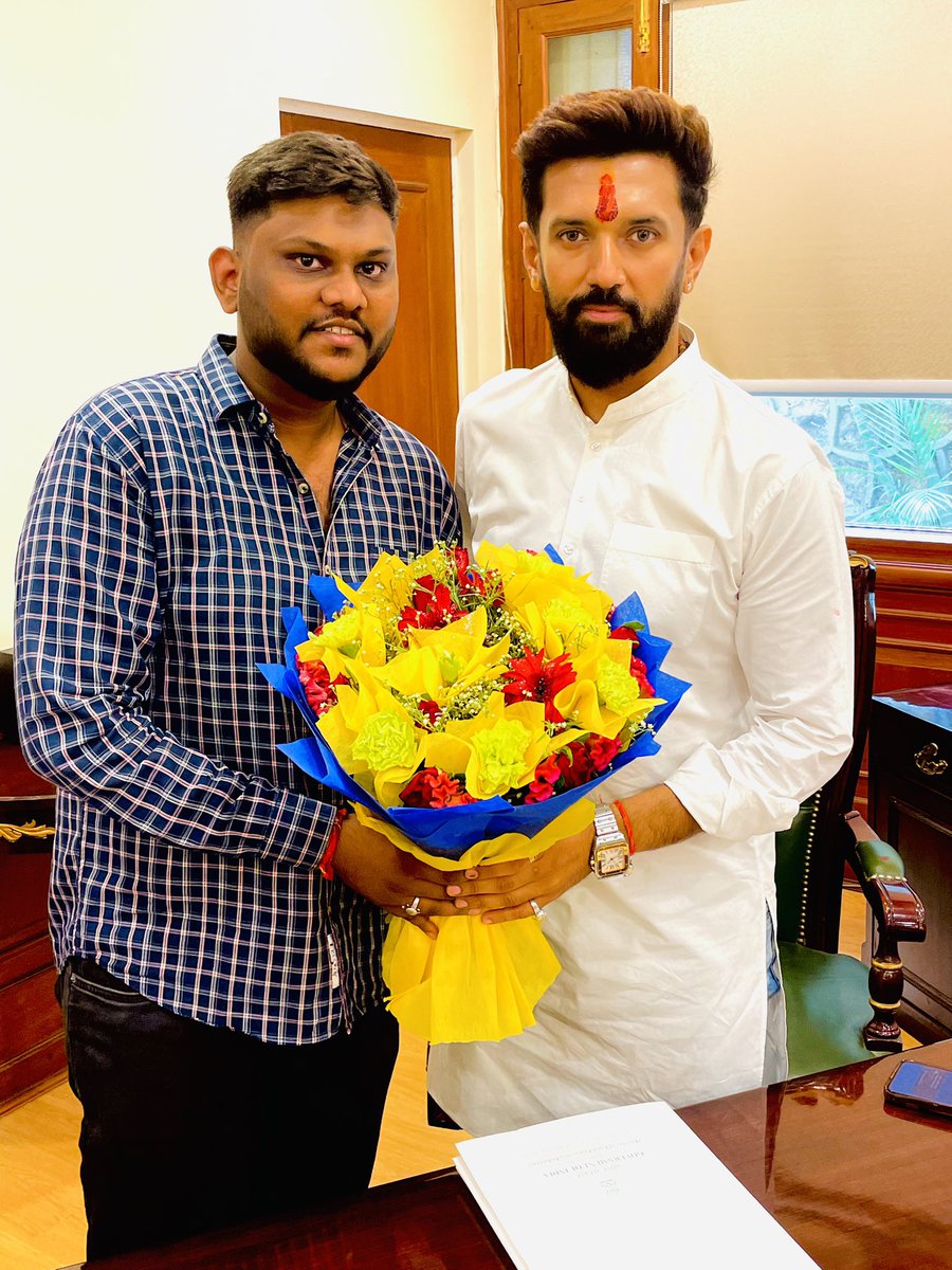 Aryan Sharma Bjp (@aryansharmabjp1) on Twitter photo Heartbeat of youth, respected Shri <a href="/iChiragPaswan/">युवा बिहारी चिराग पासवान</a> ji was congratulated at his office on becoming the Union Food Minister.🙏✌🏻✌🏻
Regards
Aryan Sharma
Spokesperson South Delhi Bjym Heartbeat of youth, respected Shri <a href="/iChiragPaswan/">युवा बिहारी चिराग पासवान</a> ji was congratulated at his office on becoming the Union Food Minister.🙏✌🏻✌🏻
Regards
Aryan Sharma
Spokesperson South Delhi Bjym