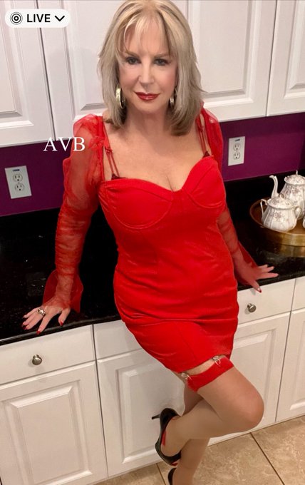 Happy Saturday lovers!  A year ago today. New home, new town, new friends now. Change is good.   "Don't<a href="/tag/tampa"class="tags"><span>#tampa</span></a><a href="/tag/sexygranny"class="tags"><span>#sexygranny</span></a><a href="/tag/onlyfanscreator"class="tags"><span>#onlyfanscreator</span></a><a href="/tag/gilfgoddess"class="tags"><span>#gilfgoddess</span></a>