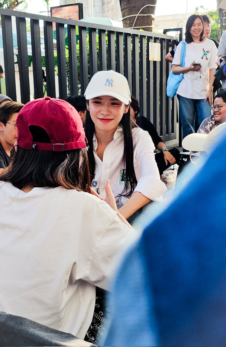 ViewNsp's tweet image. หลงรักรอยยิ้มของคนๆนี้มากจริงๆ 🤍

#UNIONCOEVENTMALL 
#UNIONCOEVENTMALLxLK
#lookkaewkamollak