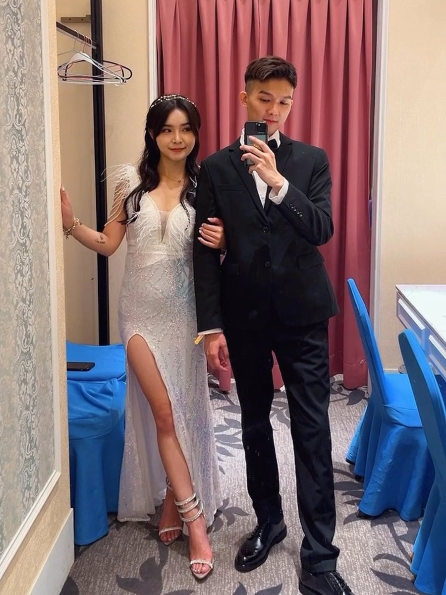 好久沒穿這麼正式