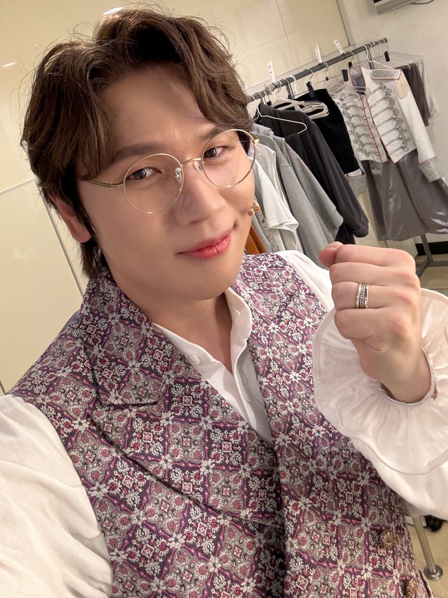 kwill_twt's tweet photo. [#Kwill]
#그레이트코멧
마지막 공연까지 행복한 시간을 선물한 우리의 케에르🪗
지금까지 그레이트 코멧과 함께라 행복했습니다🌟
⠀
#케이윌
#All_The_Way https://t.co/abSbmcSjIx