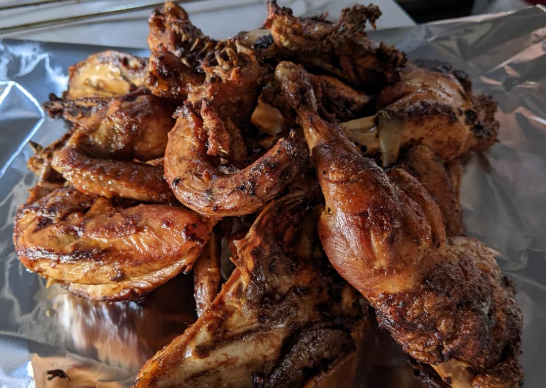 sindiheba1's tweet photo. Mwiriwe neza ese mwariye? π
Nari mbazaniye inkuru nziza uyu munsi n'ejo muri @DehomeKitchen tubafitiye #promotion kumafunguro yose, #Beef #Chicken,#Pirau,#Pork n'ibindi ndetse akarusho tubakorera delivery π₯π
Retweet π https://t.co/sEJ6s9gwvZ