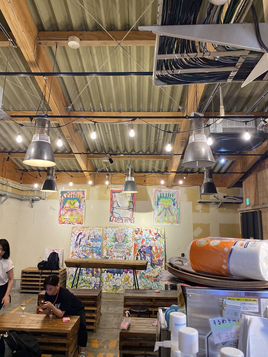 ライブペイントしてました