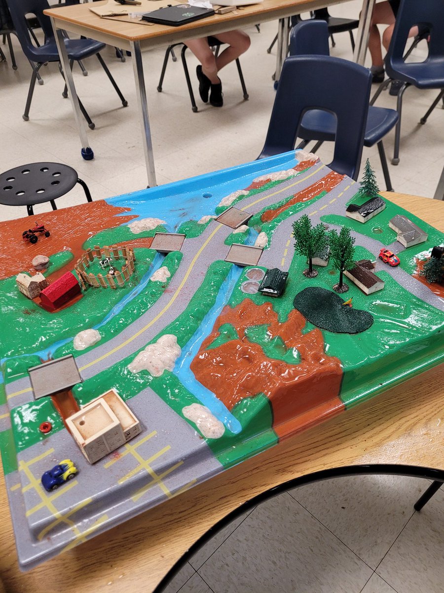 Thank you to <a href="/Woolwichupdates/">Township of Woolwich</a> for lending <a href="/conwrdsb/">Conestogo PS</a> your #Stormwater model. Thoughtful discussions about water pollution and ideas for sustainability. #watersystems #handsonlearning <a href="/wrdsb/">Waterloo Region DSB</a>