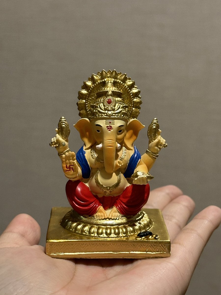 𝟔𝟗(.◜◡◝)♡sᴏᴍsᴏᴍɴᴡॐ🐿🌹89महालक्ष्म्यै नमो नम:।ॐ tweet media